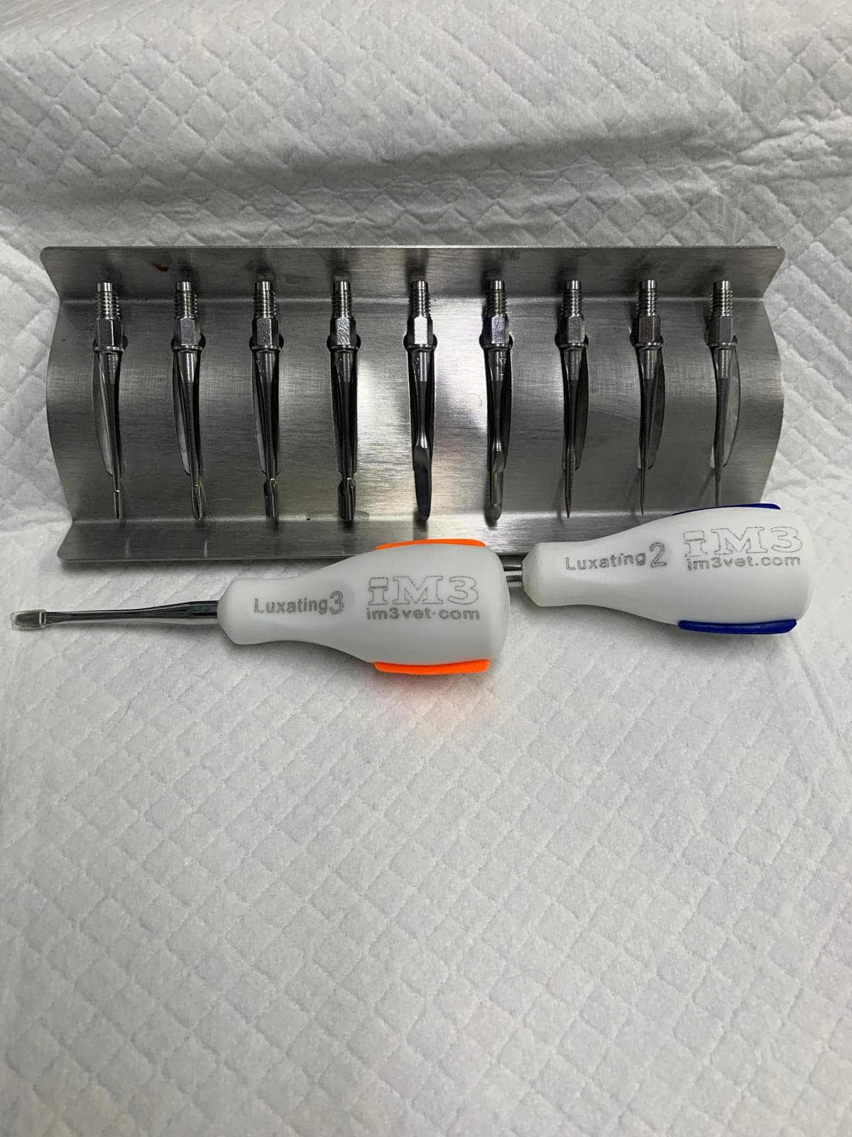 Set profesional Dentanomic și IM3 — Stomatologie, Cabinet VetPlus Călărași